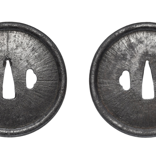 Tsuba [Mumei Kacchu-shi Amida-yasuri-mon-Tsuba][N.B.T.H.K] Hozon Tosogu